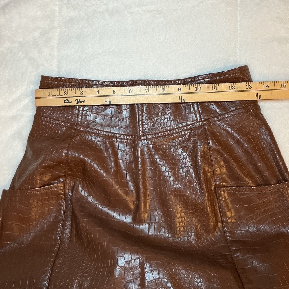 JLUXLABEL Brown Croc-Textured Pencil Skirt - Picture 5 of 6